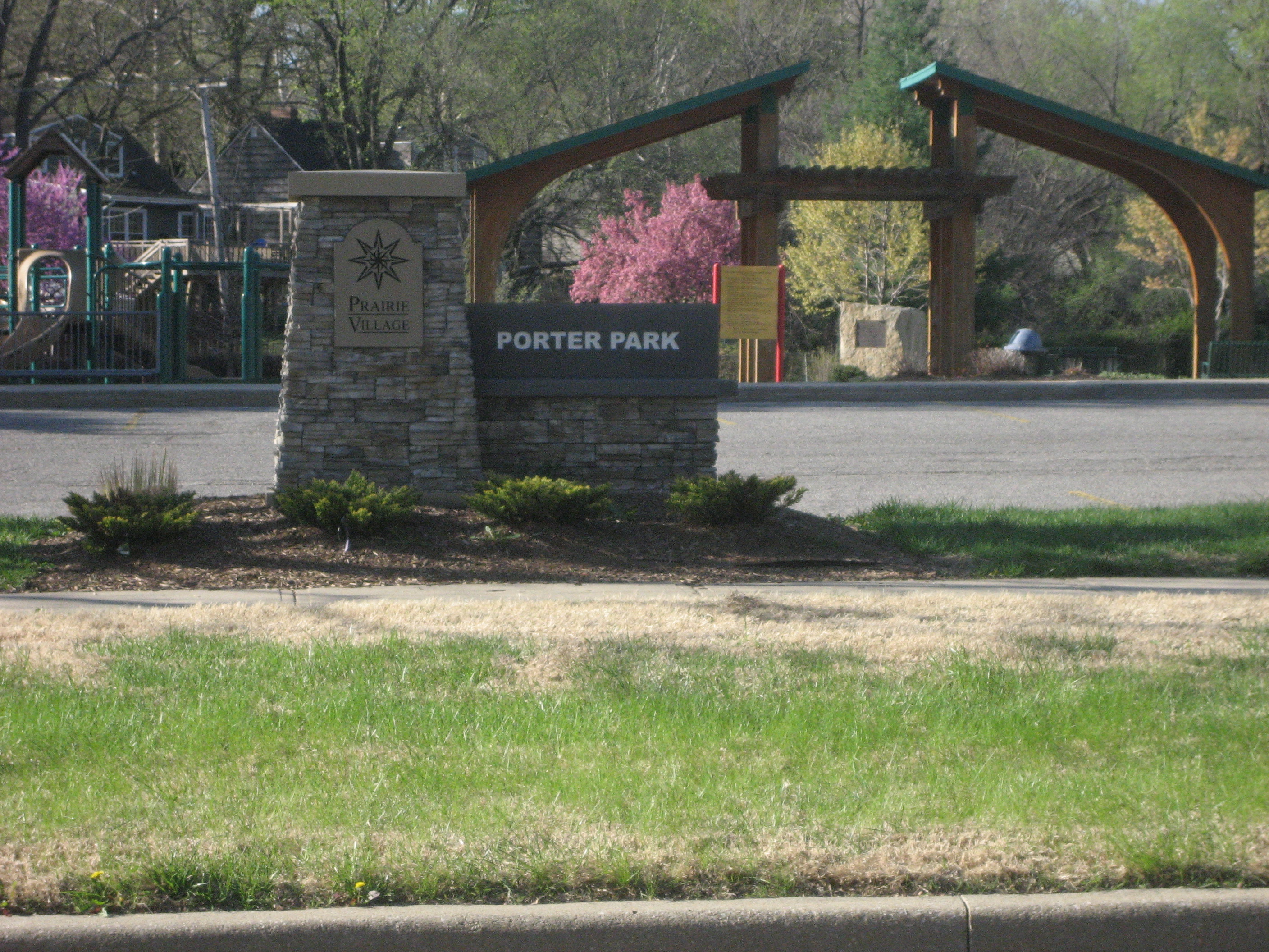 Porter Park in Prairie Village, KS - Reviewed by Moms